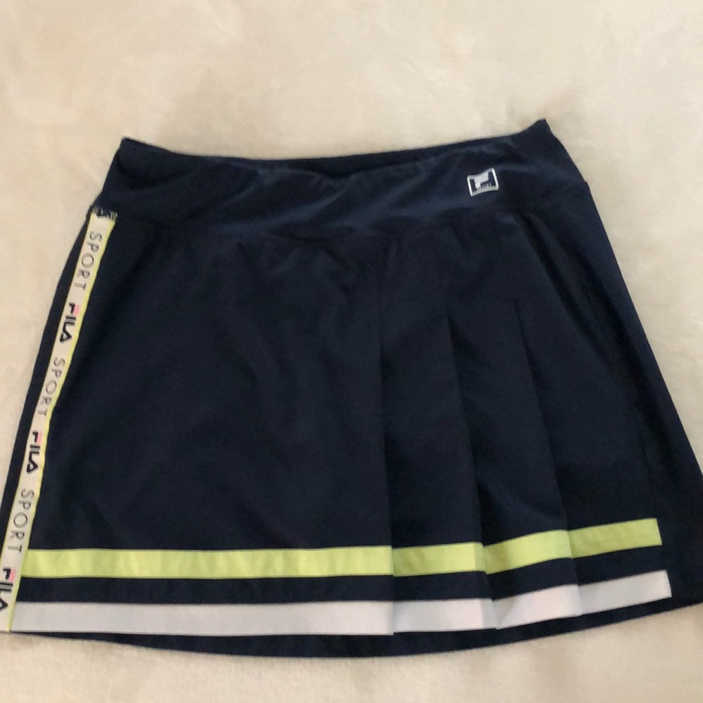 Skort